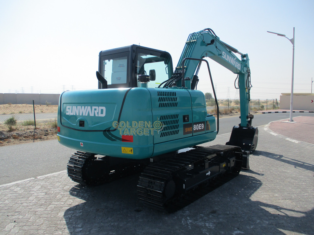 SUNWARD SWE80E9 Mini Hydraulic Excavator - Mini ekskavatorius: foto 3 SUNWARD SWE80E9 Mini Hydraulic Excavator - Mini ekskavatorius: foto 3
