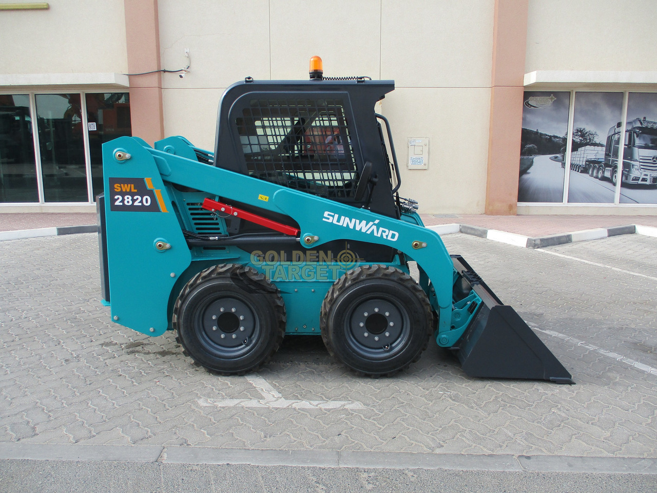 SUNWARD SWL2820 Skid Steer - Mini krautuvas: foto 5 SUNWARD SWL2820 Skid Steer - Mini krautuvas: foto 5