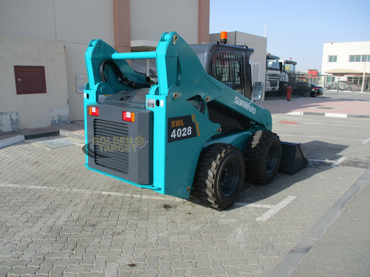 SUNWARD SWL4028 Skid Steer - Mini krautuvas: foto 3 SUNWARD SWL4028 Skid Steer - Mini krautuvas: foto 3