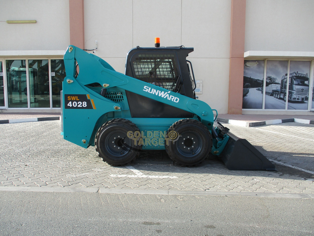 SUNWARD SWL4028 Skid Steer - Mini krautuvas: foto 5 SUNWARD SWL4028 Skid Steer - Mini krautuvas: foto 5