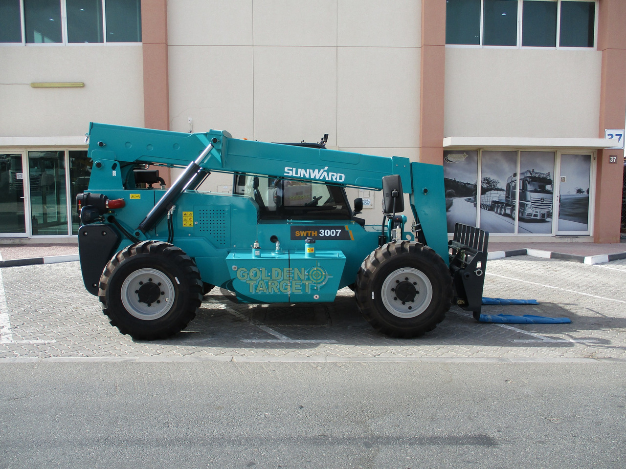 Sunward SWTH3007 4×4 Telehandler - Teleskopinis krautuvas: foto 5 Sunward SWTH3007 4×4 Telehandler - Teleskopinis krautuvas: foto 5