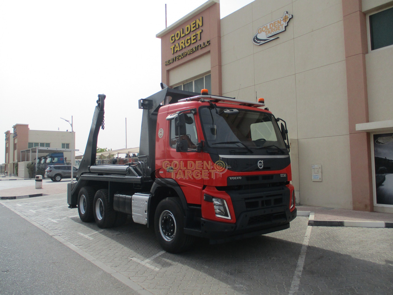 VOLVO FMX330 6x4 Skip Loader - Nuožulnaus pakėlimo ant platformos sunkvežimis: foto 1 VOLVO FMX330 6x4 Skip Loader - Nuožulnaus pakėlimo ant platformos sunkvežimis: foto 1