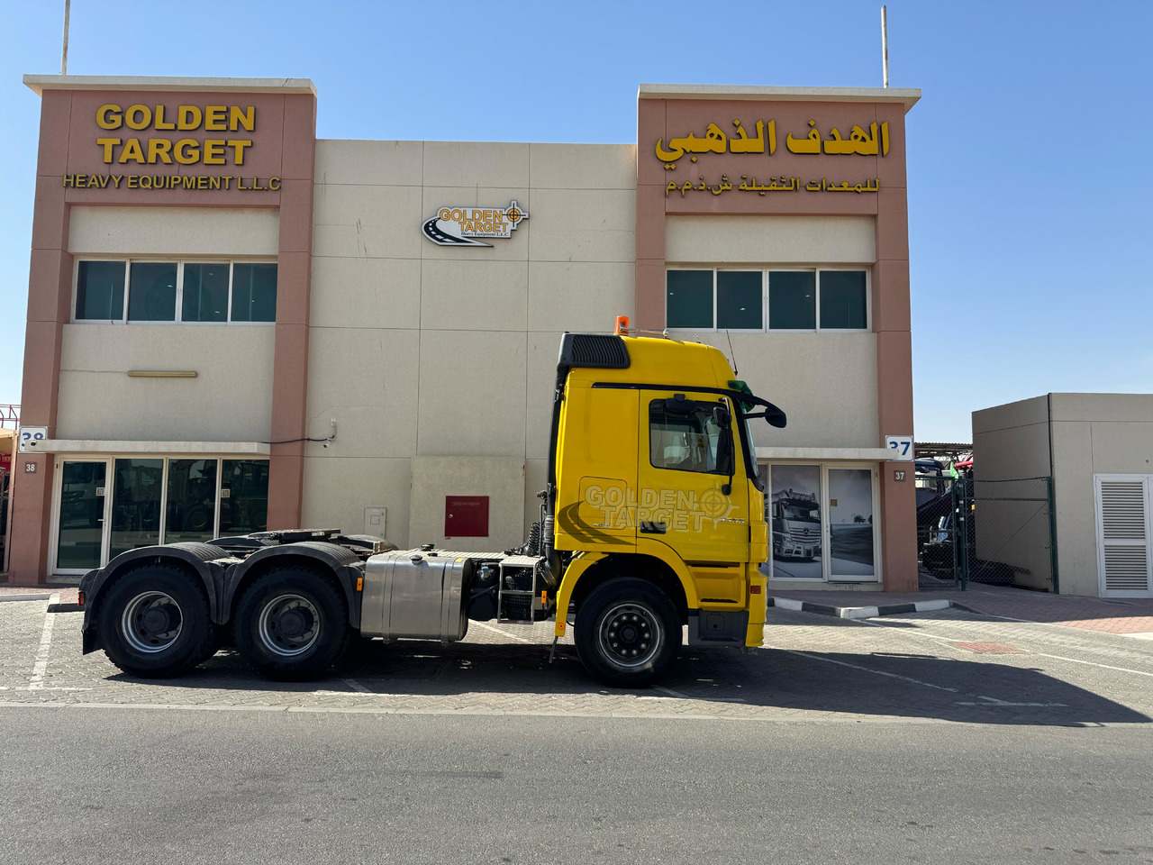 Mercedes Benz ACTROS 3355 6x4 Head Truck - Vilkikas: foto 4 Mercedes Benz ACTROS 3355 6x4 Head Truck - Vilkikas: foto 4