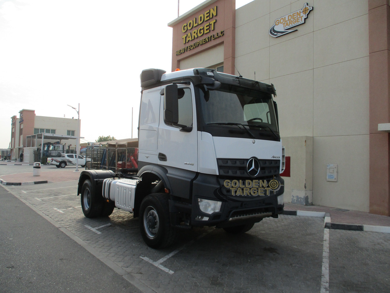 Mercedes-Benz Actros 2045 4x4 Head Truck - Vilkikas: foto 1 Mercedes-Benz Actros 2045 4x4 Head Truck - Vilkikas: foto 1