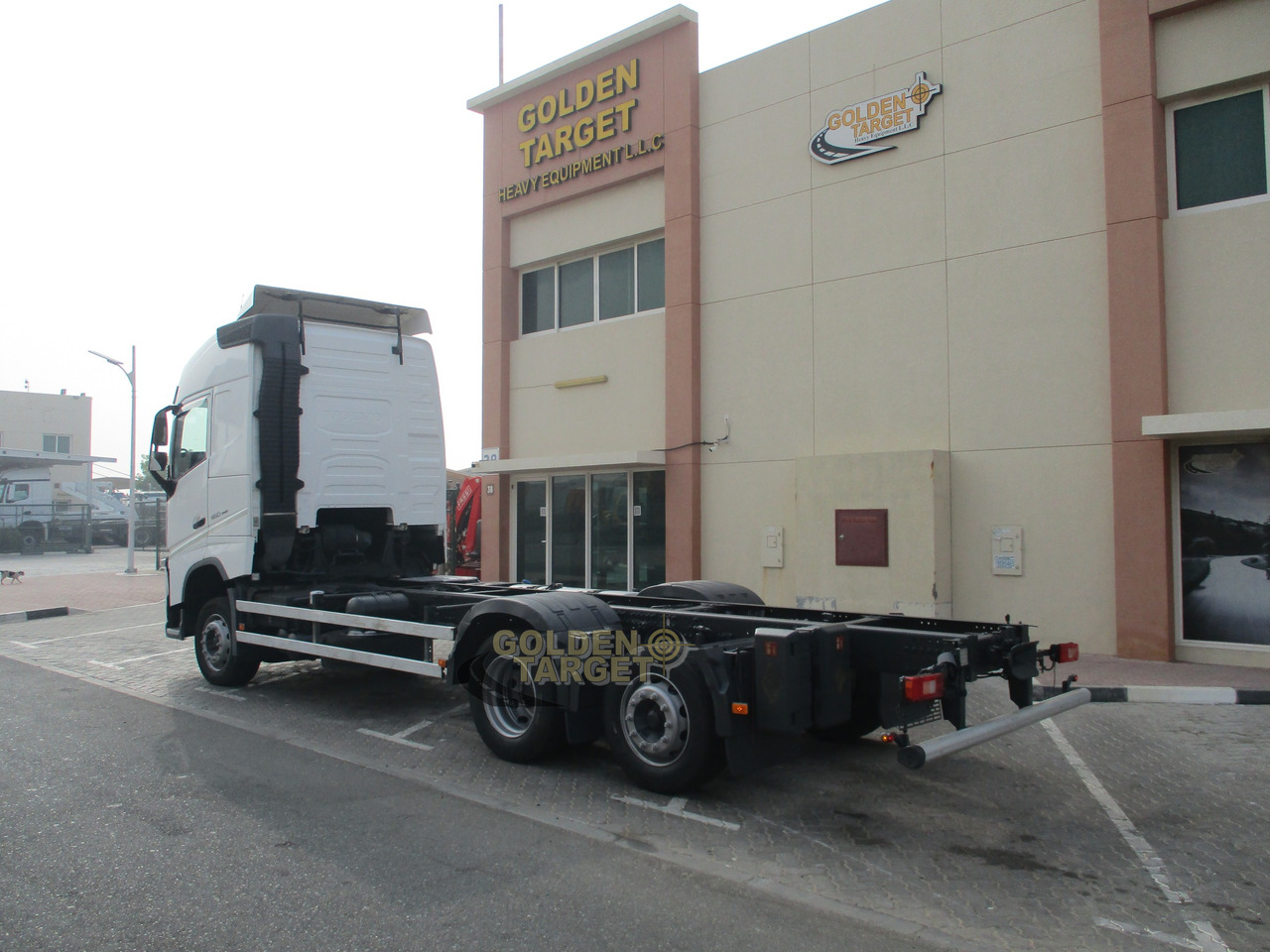 Volvo FH460 6×2 Chassis - Važiuoklės sunkvežimis: foto 4 Volvo FH460 6×2 Chassis - Važiuoklės sunkvežimis: foto 4