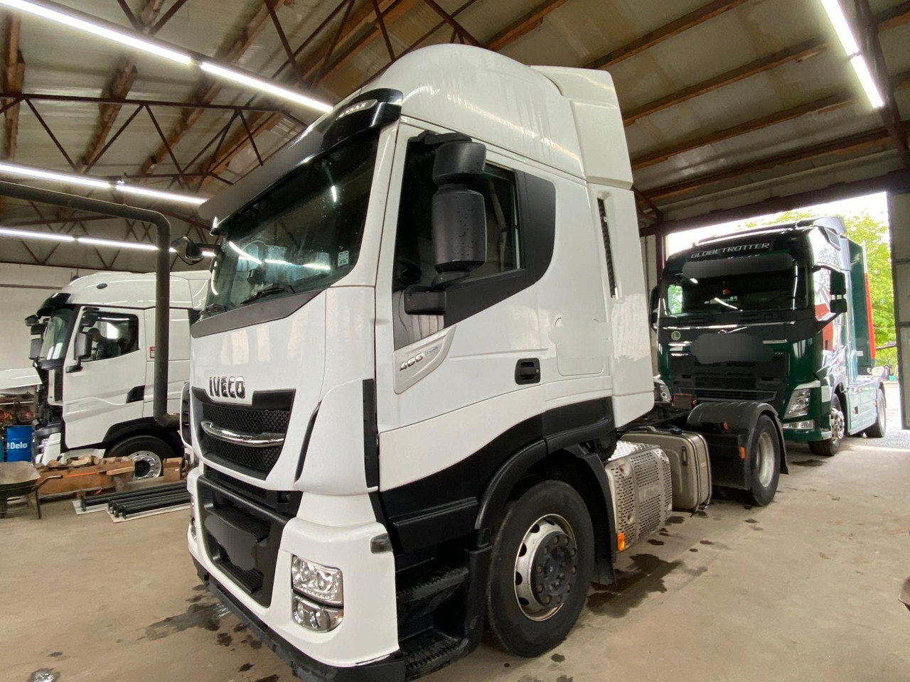 Iveco Stralis 460 Hi-Way 4x2Tractor -Tipper hydraulic - Vilkikas: foto 3 Iveco Stralis 460 Hi-Way 4x2Tractor -Tipper hydraulic - Vilkikas: foto 3