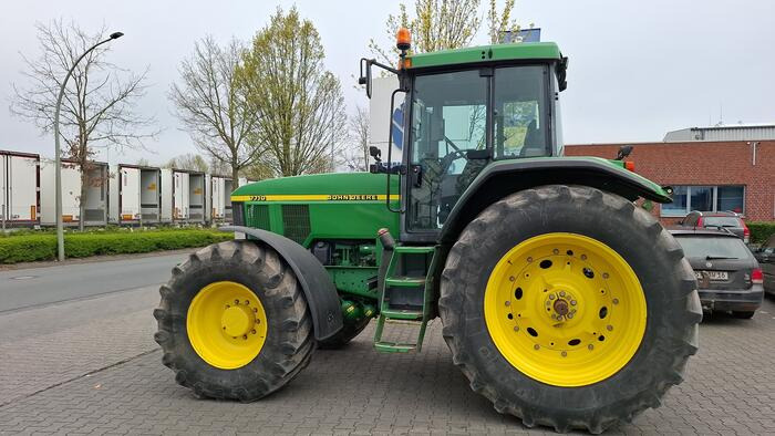 John Deere 7710 - Traktorius: foto 5 John Deere 7710 - Traktorius: foto 5