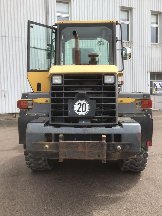 Komatsu WA 150-5 - Ratinis krautuvas: foto 4 Komatsu WA 150-5 - Ratinis krautuvas: foto 4