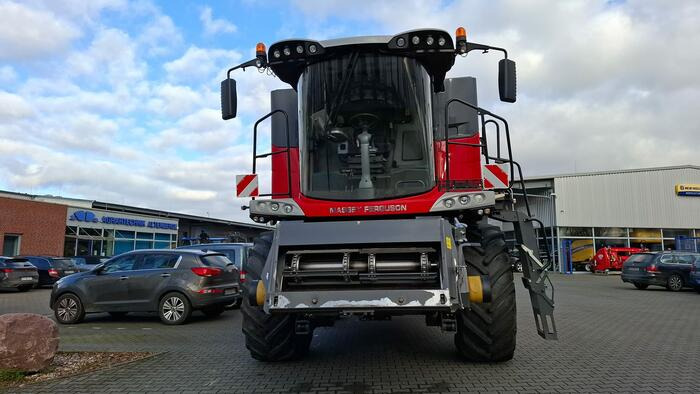 Massey Ferguson Centora 7380 AL - Derliaus nuėmimo kombainas: foto 2 Massey Ferguson Centora 7380 AL - Derliaus nuėmimo kombainas: foto 2