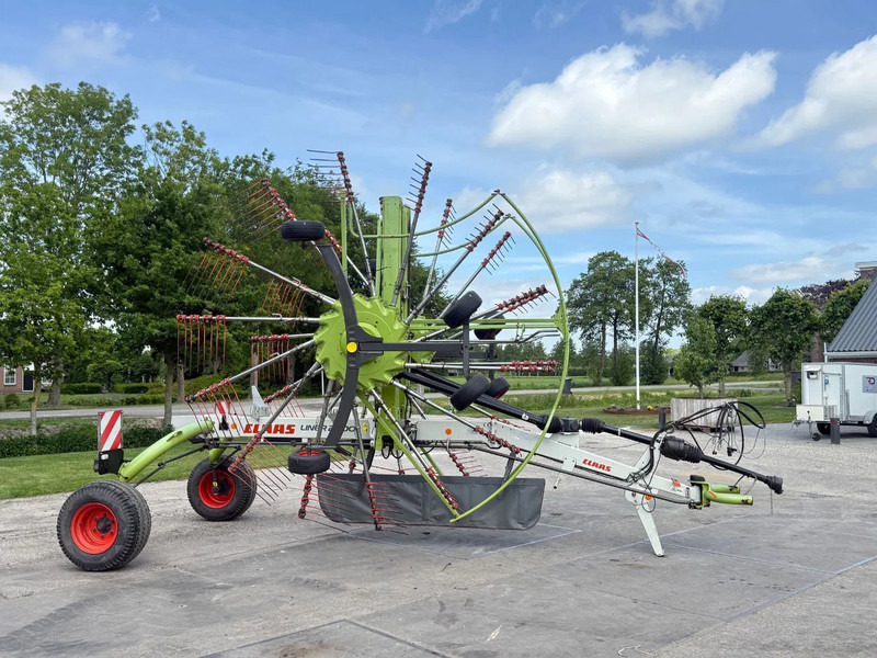 Claas Liner 2900 Zwadhark 2 rotorhark zwiller - Šieno grėblys/ Vartytuvas: foto 1 Claas Liner 2900 Zwadhark 2 rotorhark zwiller - Šieno grėblys/ Vartytuvas: foto 1