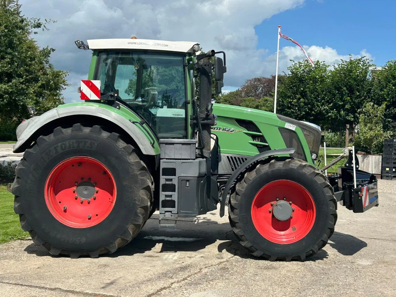 Fendt 822 VARIO Fendt Fendt vario 822 - Traktorius: foto 1 Fendt 822 VARIO Fendt Fendt vario 822 - Traktorius: foto 1