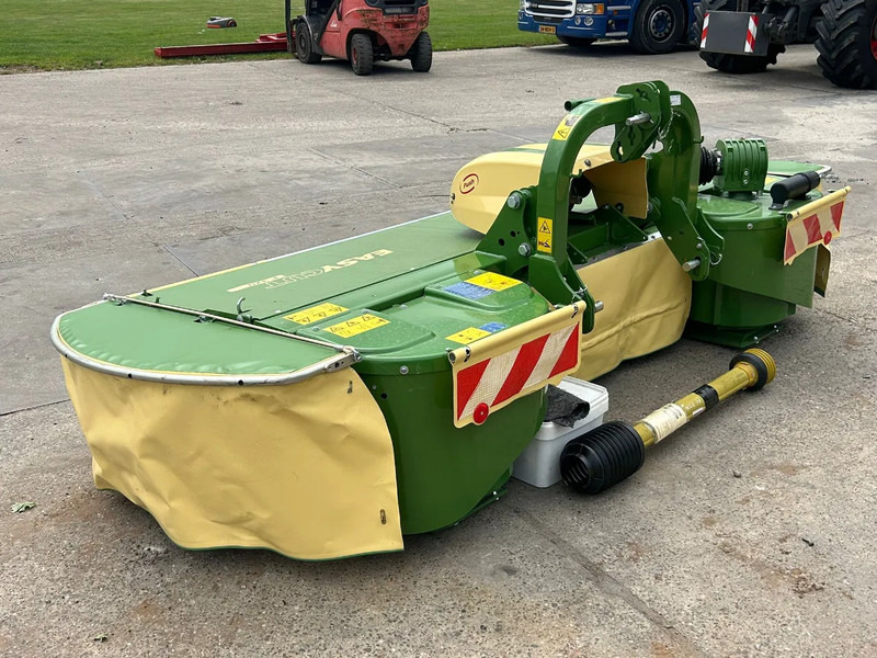 Krone NIEUW! Krone easy cut 320 M Frontmaaier stalvoeren - Šienapjovė: foto 3 Krone NIEUW! Krone easy cut 320 M Frontmaaier stalvoeren - Šienapjovė: foto 3