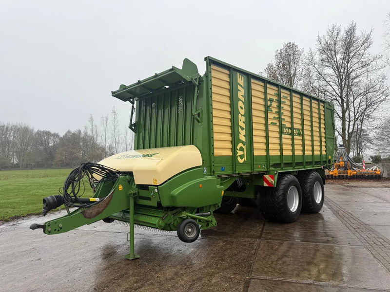 Krone ZX 450 GL Ladewagen 1996 vrachten! Opraapwagen - Žemės ūkio technika: foto 2 Krone ZX 450 GL Ladewagen 1996 vrachten! Opraapwagen - Žemės ūkio technika: foto 2