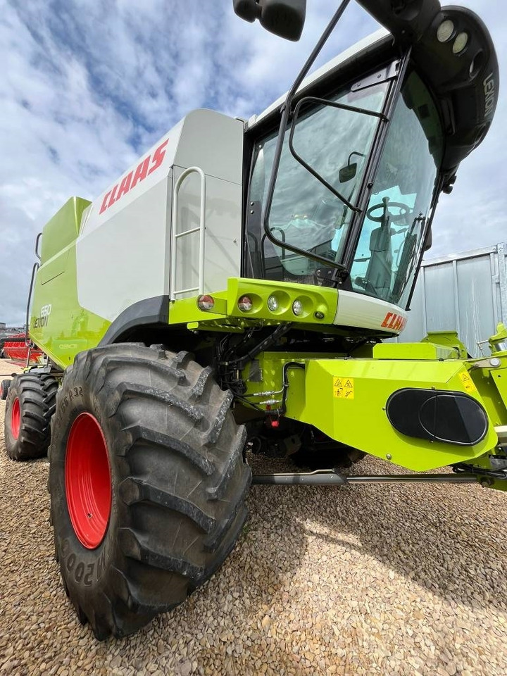 Claas Lexion 650 - Derliaus nuėmimo kombainas: foto 1 Claas Lexion 650 - Derliaus nuėmimo kombainas: foto 1