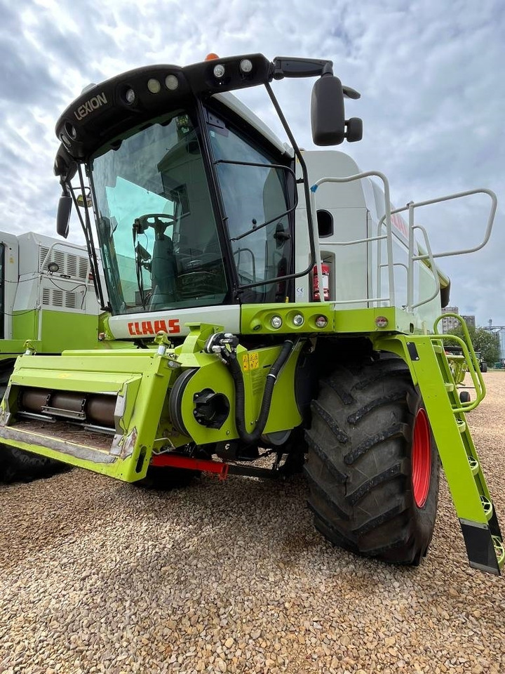 Claas Lexion 650 - Derliaus nuėmimo kombainas: foto 3 Claas Lexion 650 - Derliaus nuėmimo kombainas: foto 3