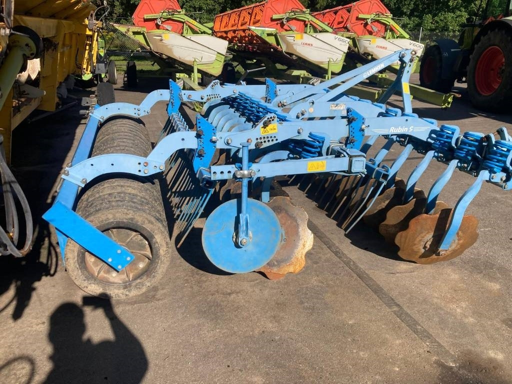 Lemken Rubin 9/300 U - Diskiniai skutikai: foto 3 Lemken Rubin 9/300 U - Diskiniai skutikai: foto 3
