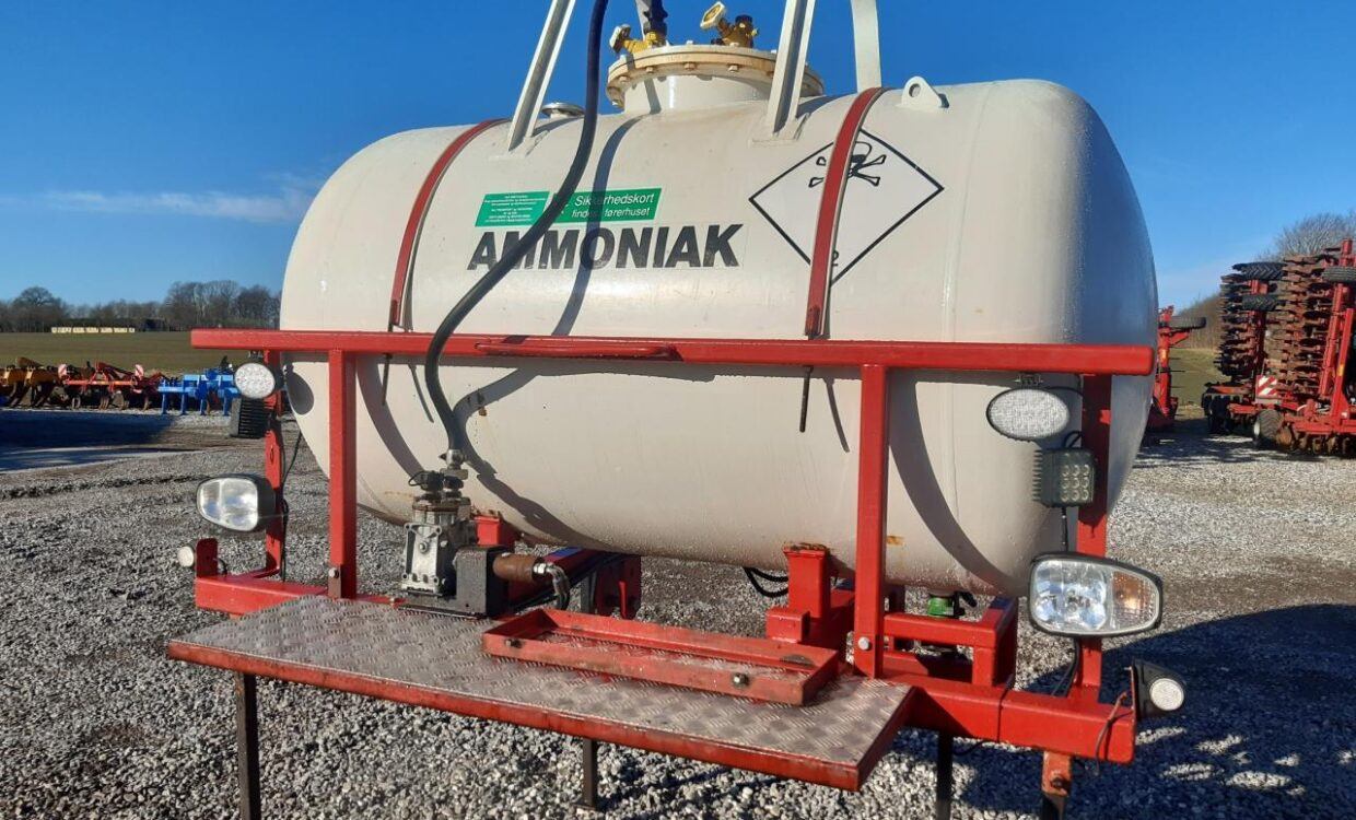 Agrodan Ammoniaktank 1200 kg - Tręšimo technika, Sandėliavimo talpykla: foto 2 Agrodan Ammoniaktank 1200 kg - Tręšimo technika, Sandėliavimo talpykla: foto 2