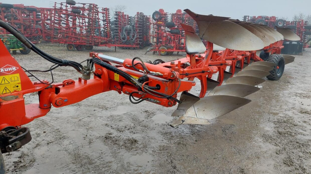 Kuhn Vari-Manager NSH 9 T - Plūgas: foto 4 Kuhn Vari-Manager NSH 9 T - Plūgas: foto 4