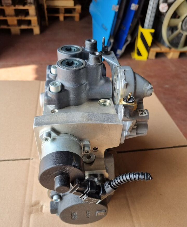 Bosch A4710901050 0445020321 Mercedes-Benz ACTROS MP4 EURO 6 - Kuro siurblys - Sunkvežimis: foto 3 Bosch A4710901050 0445020321 Mercedes-Benz ACTROS MP4 EURO 6 - Kuro siurblys - Sunkvežimis: foto 3
