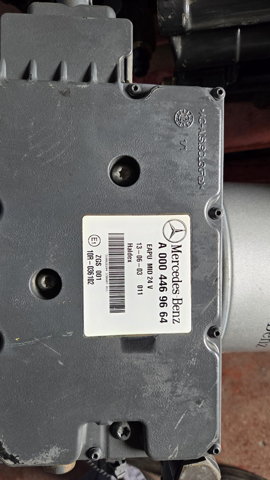 Stabdžių vožtuvas - Sunkvežimis KNORR-BREMSE Knorr-Bremse AIR DRYER   Mercedes-Benz ACTROS MP4: foto 22