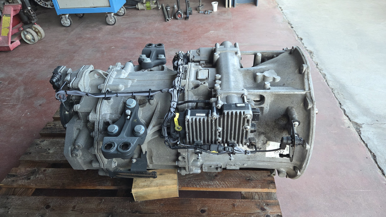 MERCEDES-BENZ G211-12 ACTROS MP3 - Pavarų dėžė: foto 4 MERCEDES-BENZ G211-12 ACTROS MP3 - Pavarų dėžė: foto 4