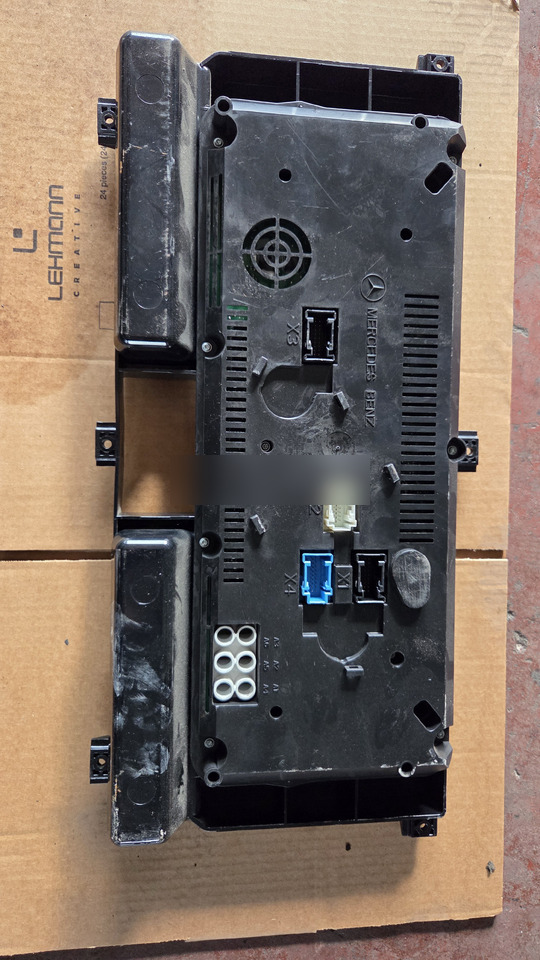 MERCEDES-BENZ econic - Prietaisų skydas - Autobusas: foto 2 MERCEDES-BENZ econic - Prietaisų skydas - Autobusas: foto 2