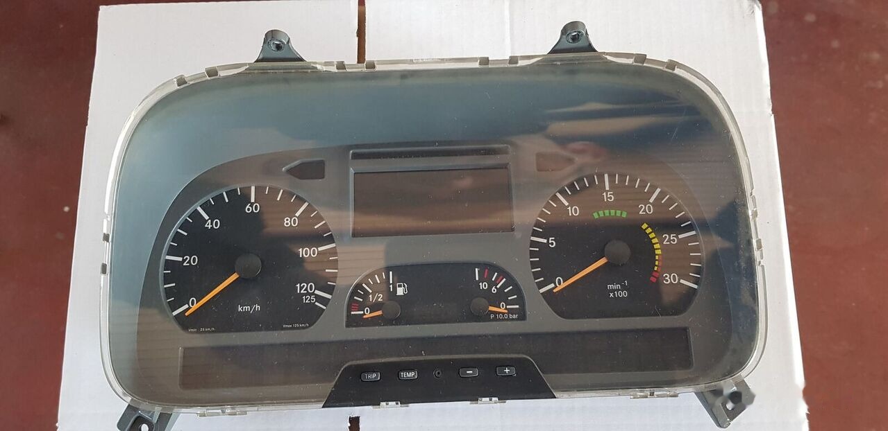 Mercedes-Benz ATEGO 2 - Prietaisų skydas - Sunkvežimis: foto 3 Mercedes-Benz ATEGO 2 - Prietaisų skydas - Sunkvežimis: foto 3