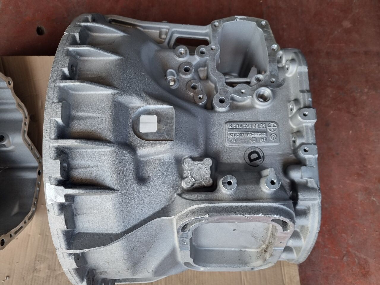 Mercedes-Benz TRANSMISSION HOUSING Mercedes-Benz ACTROS MP4 EURO 6 - Pavarų dėžė - Sunkvežimis: foto 2 Mercedes-Benz TRANSMISSION HOUSING Mercedes-Benz ACTROS MP4 EURO 6 - Pavarų dėžė - Sunkvežimis: foto 2