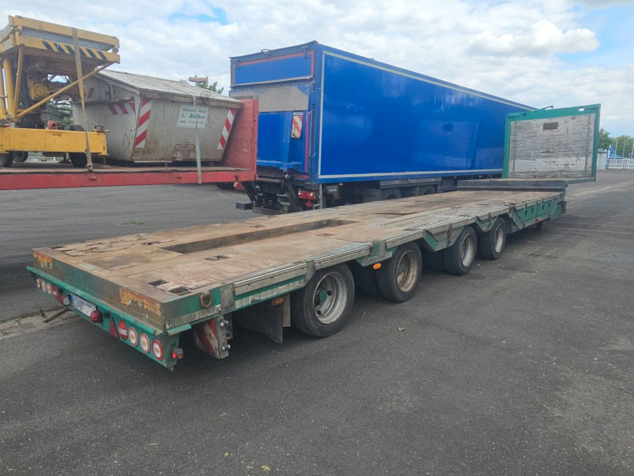 Meusburger MPG-4 Tieflader mit Radmulden 39.5t - Žemo profilio platforma puspriekabė: foto 2 Meusburger MPG-4 Tieflader mit Radmulden 39.5t - Žemo profilio platforma puspriekabė: foto 2