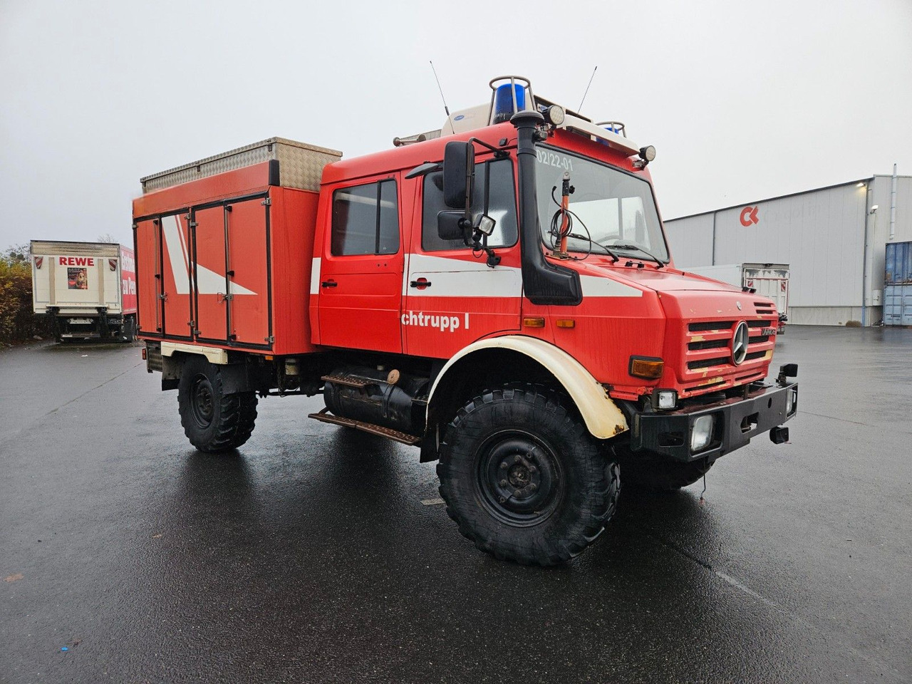 Unimog U4000 4x4 DOKA Tanklöschfahrzeug Feuerwehr - Autocisterna: foto 5 Unimog U4000 4x4 DOKA Tanklöschfahrzeug Feuerwehr - Autocisterna: foto 5