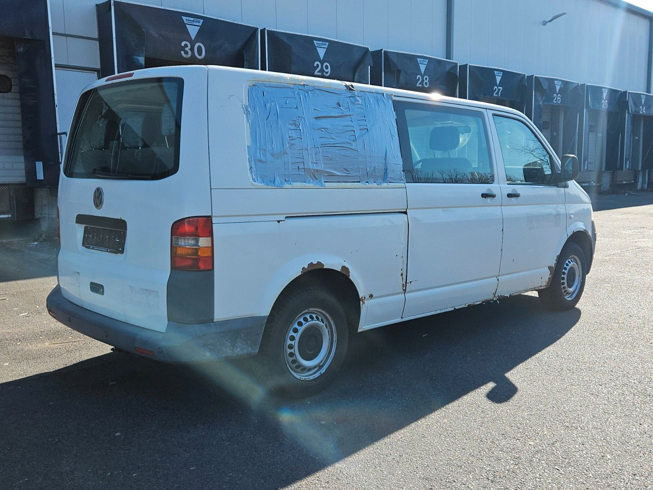 Volkswagen T5 9 Sitzer lang - Keleivinis furgonas: foto 3 Volkswagen T5 9 Sitzer lang - Keleivinis furgonas: foto 3