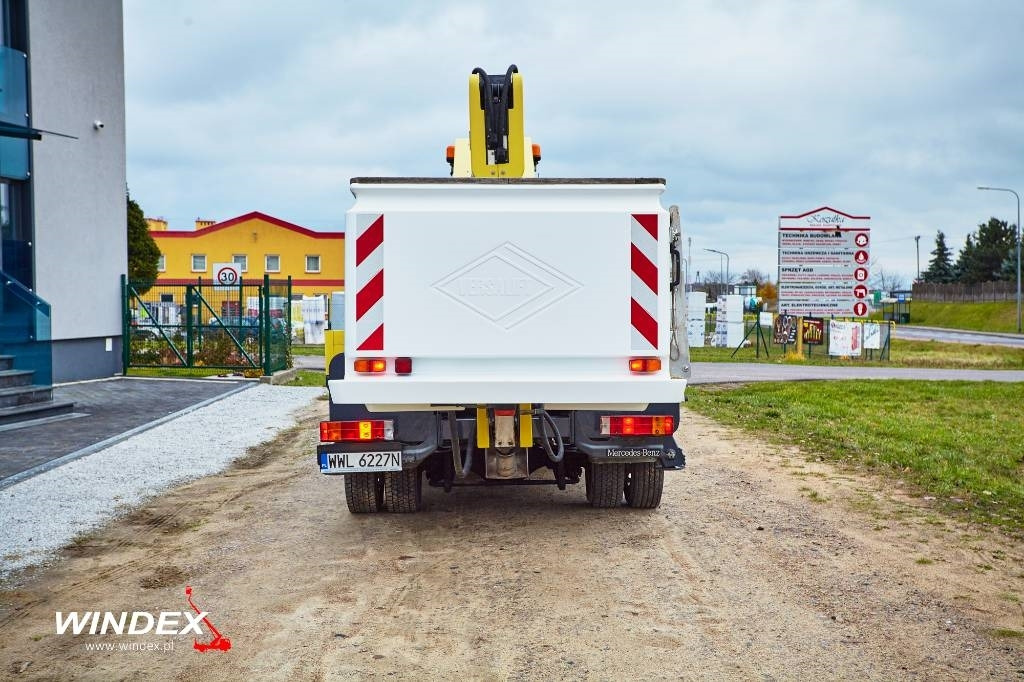 VERSALIFT VT-51-NF - Autobokštelio: foto 4 VERSALIFT VT-51-NF - Autobokštelio: foto 4
