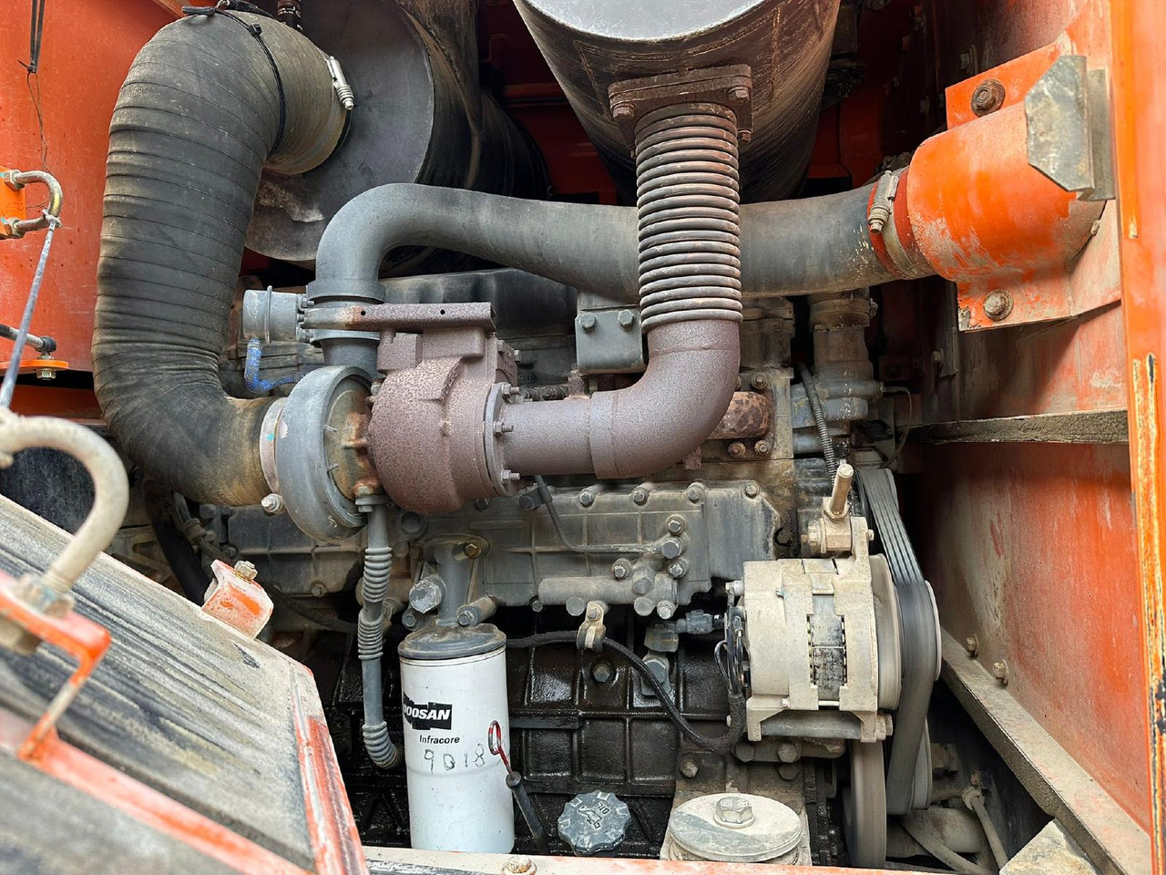 Doosan DL 300 - Ratinis krautuvas: foto 3 Doosan DL 300 - Ratinis krautuvas: foto 3