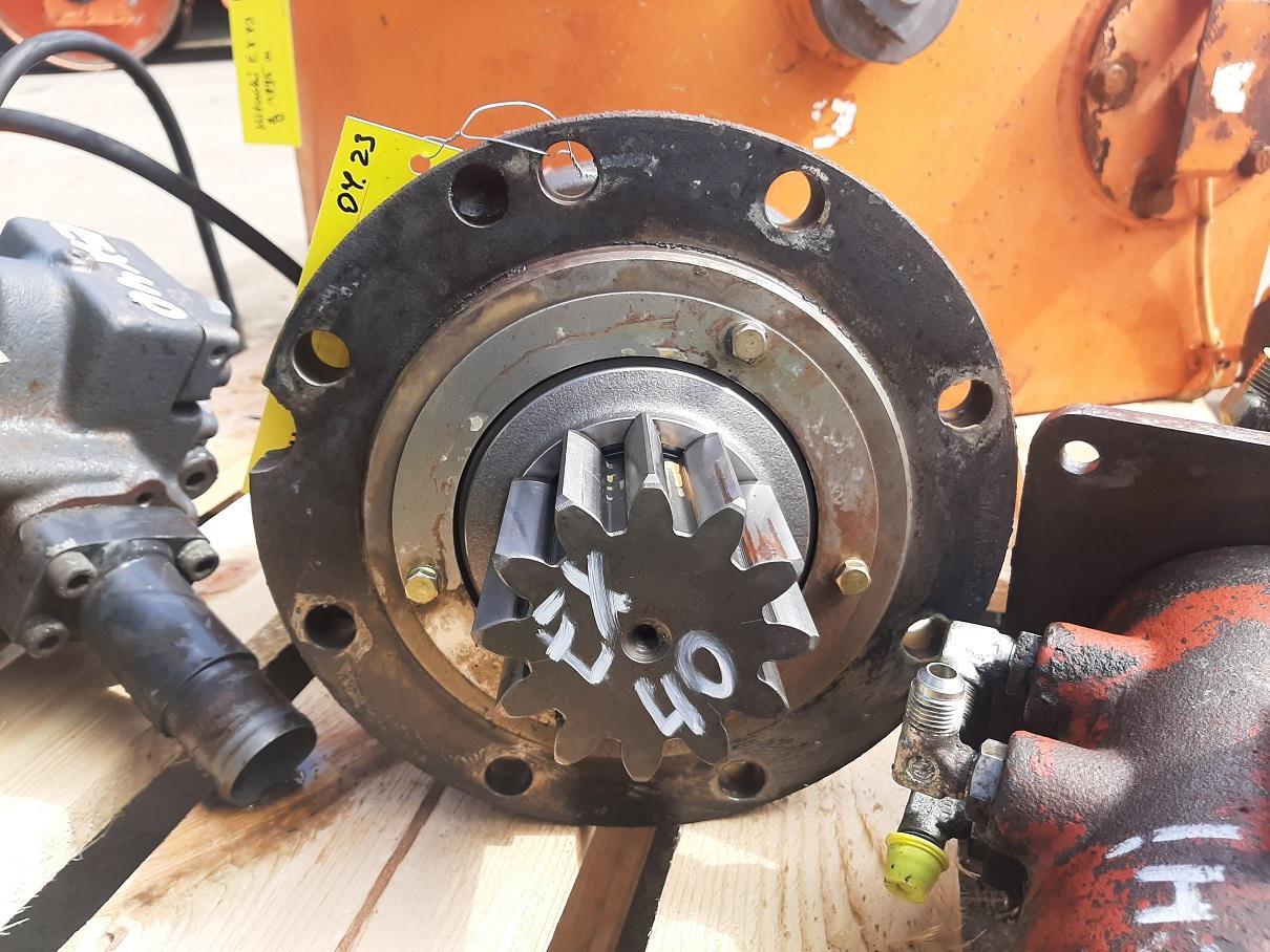 Hitachi EX 40 - Posūkio reduktorius - Statybinė technika: foto 3 Hitachi EX 40 - Posūkio reduktorius - Statybinė technika: foto 3