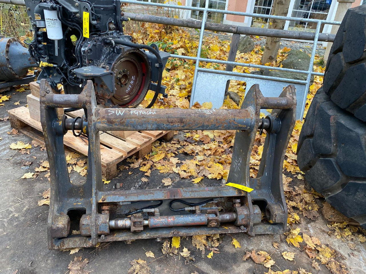 Hitachi ZW 150 - Greita jungtis: foto 4 Hitachi ZW 150 - Greita jungtis: foto 4