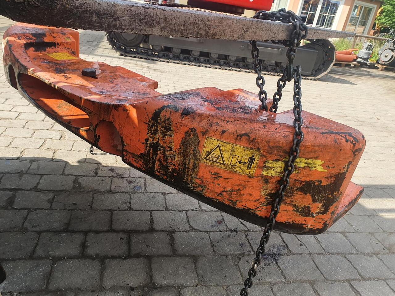 Hitachi ZW 220 - Atsvara - Ratinis krautuvas: foto 4 Hitachi ZW 220 - Atsvara - Ratinis krautuvas: foto 4