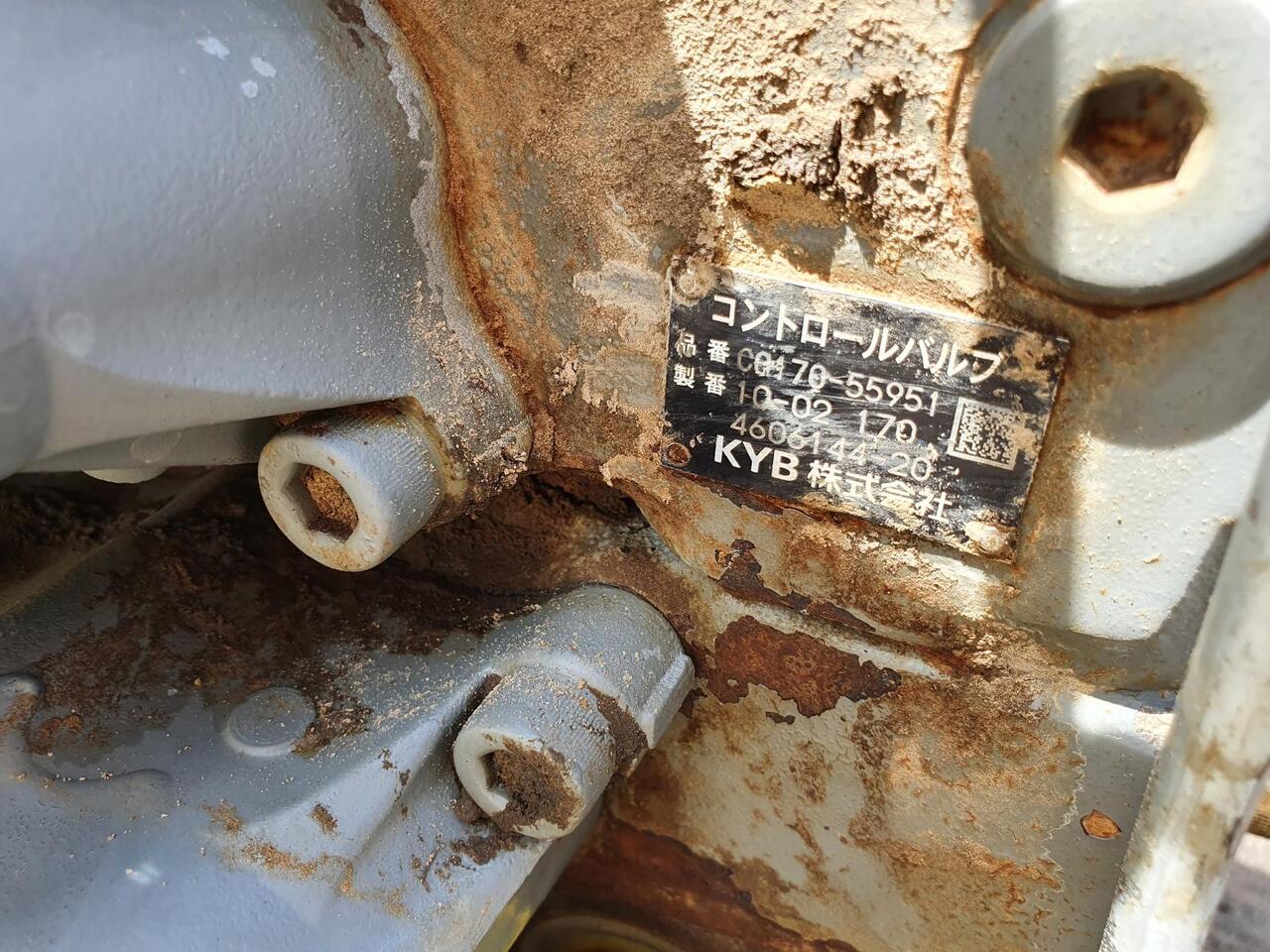 Hidraulinis vožtuvas - Statybinė technika Hitachi ZX 210 LC N 3: foto 9