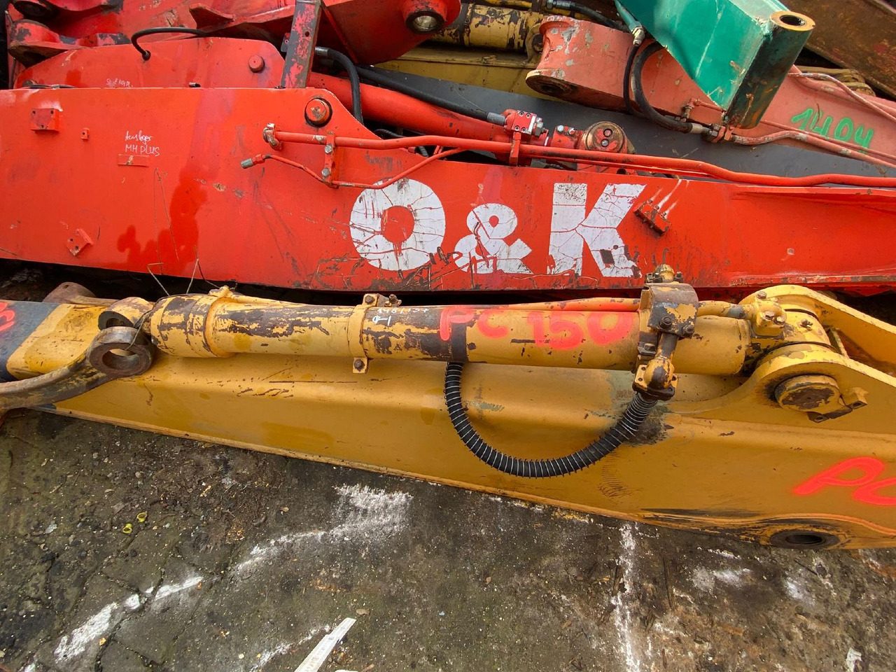 Komatsu PC 150 - Strėlė: foto 2 Komatsu PC 150 - Strėlė: foto 2