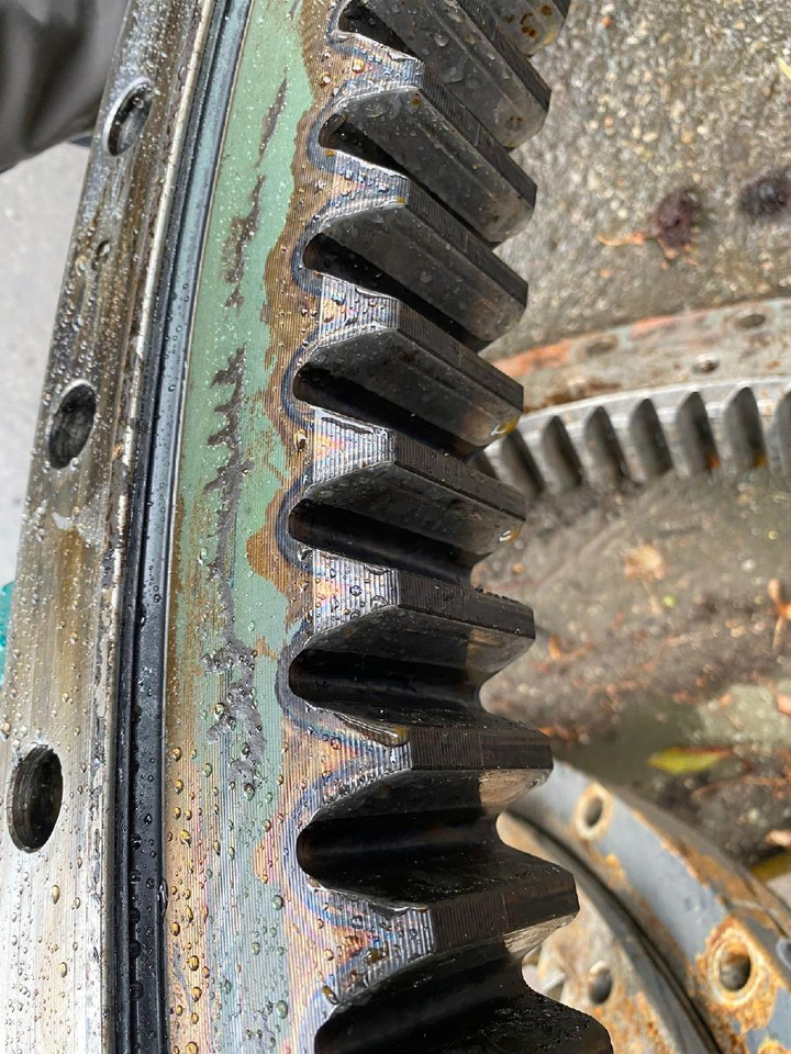 Liebherr A904 LIT - Pasukimo žiedas - Statybinė technika: foto 3 Liebherr A904 LIT - Pasukimo žiedas - Statybinė technika: foto 3