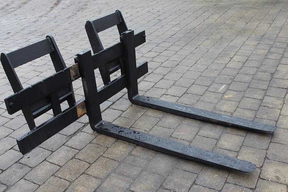 Liebherr L 507 - Šakės - Ratinis krautuvas: foto 1 Liebherr L 507 - Šakės - Ratinis krautuvas: foto 1