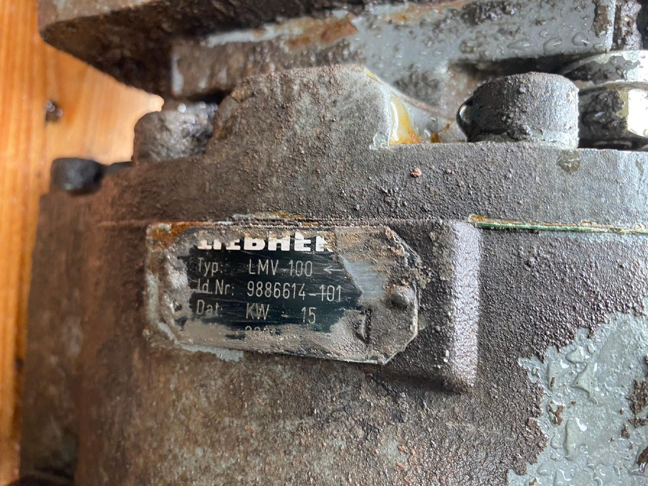 Liebherr ZF 2HL 100, LMV 100 aus LH A904 LIT - Transmisija - Statybinė technika: foto 4 Liebherr ZF 2HL 100, LMV 100 aus LH A904 LIT - Transmisija - Statybinė technika: foto 4