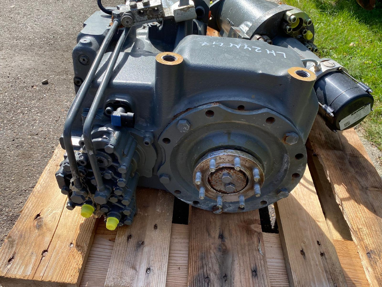 Pavarų dėžė - Statybinė technika Liebherr ZF aus LH 24M: foto 6 Pavarų dėžė - Statybinė technika Liebherr ZF aus LH 24M: foto 6