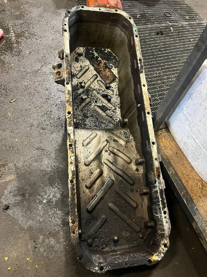 Volvo D 13 J aus L 220 - Cilindrų blokas - Sunkvežimis: foto 2 Volvo D 13 J aus L 220 - Cilindrų blokas - Sunkvežimis: foto 2