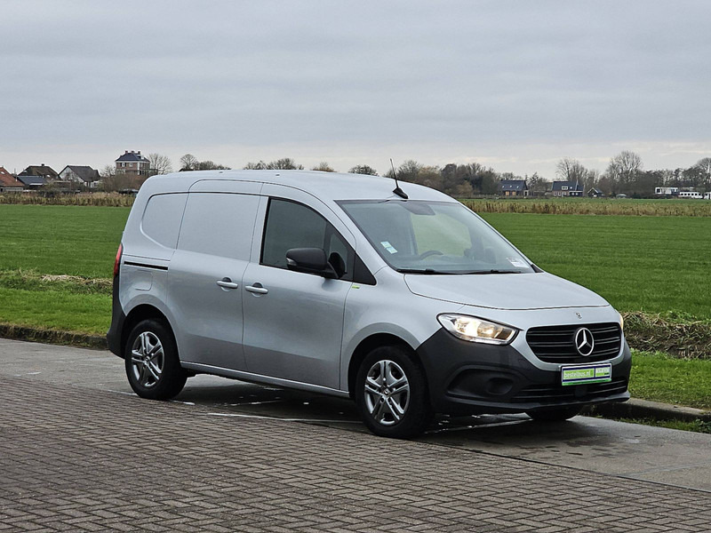 Mercedes-Benz Citan 110 CDI L1 PRO Mbux Euro6! - Furgonas su krovinių dėže: foto 4 Mercedes-Benz Citan 110 CDI L1 PRO Mbux Euro6! - Furgonas su krovinių dėže: foto 4