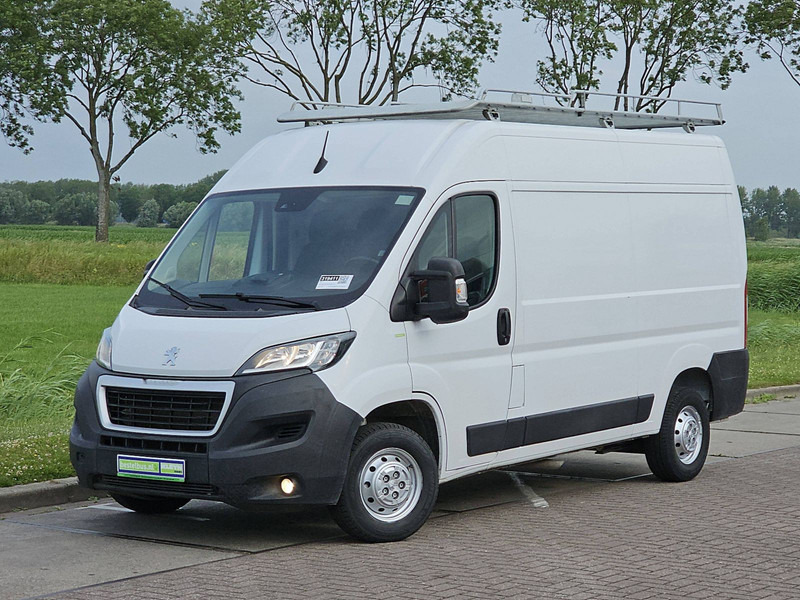 Peugeot Boxer 2.2 L2H2 Imperiaal Navi - Krovininis mikroautobusas: foto 2 Peugeot Boxer 2.2 L2H2 Imperiaal Navi - Krovininis mikroautobusas: foto 2
