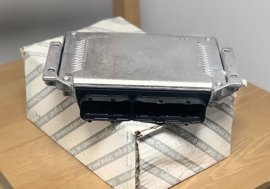 Bosch Sterownik Silnika Engine Control Ducato 2.8 HDI 281011755 for FIAT Ducato Boxer Jumper 2.8HDI 2000 - 2006 Oryginał NOWY commercial vehicle - Valdymo blokas - Komercinis automobilis: foto 3 Bosch Sterownik Silnika Engine Control Ducato 2.8 HDI 281011755 for FIAT Ducato Boxer Jumper 2.8HDI 2000 - 2006 Oryginał NOWY commercial vehicle - Valdymo blokas - Komercinis automobilis: foto 3