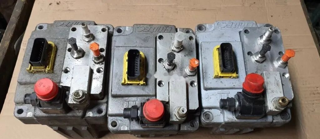 Moduł EMITEC Euro 6 Man TGX TGS 440KM 81154036134000 regeneracja 81154036134000 - Išmetimo sistema - Sunkvežimis: foto 1 Moduł EMITEC Euro 6 Man TGX TGS 440KM 81154036134000 regeneracja 81154036134000 - Išmetimo sistema - Sunkvežimis: foto 1