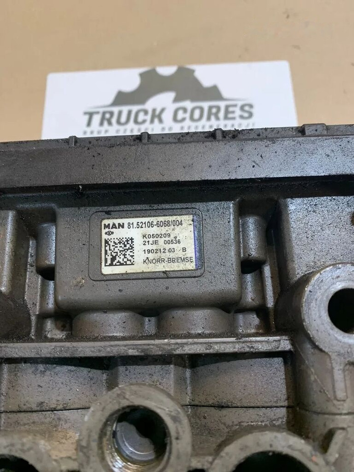 Modulator Podwójny EBS K050209 E6 KNORR BREMSE MAN TGX, TGL, TGM K050209 - Stabdžių vožtuvas - Sunkvežimis: foto 2 Modulator Podwójny EBS K050209 E6 KNORR BREMSE MAN TGX, TGL, TGM K050209 - Stabdžių vožtuvas - Sunkvežimis: foto 2