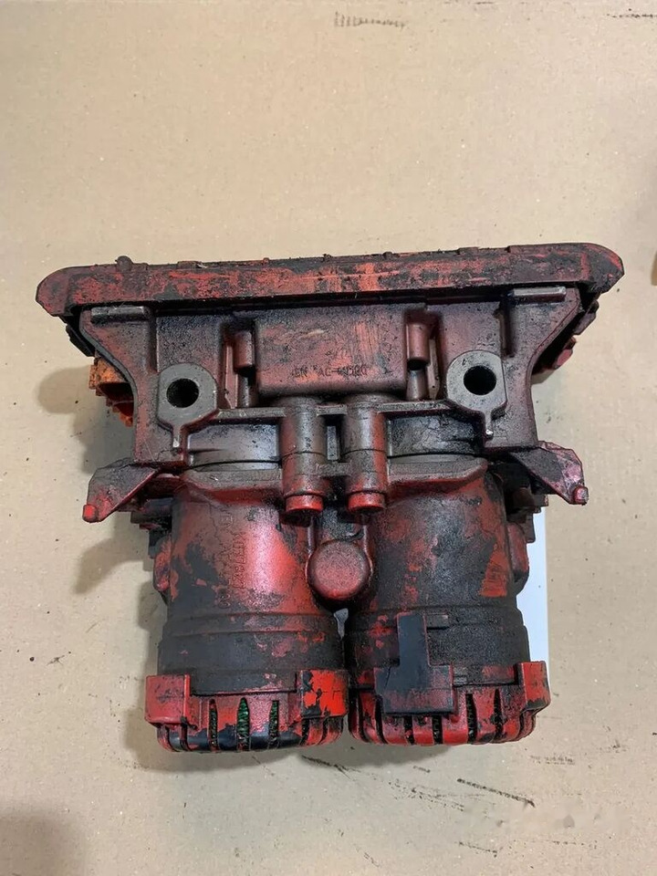Modulator Podwójny KNORR BREMSE MAN K050210 Zawór EBS K050210 - Stabdžių vožtuvas - Sunkvežimis: foto 4 Modulator Podwójny KNORR BREMSE MAN K050210 Zawór EBS K050210 - Stabdžių vožtuvas - Sunkvežimis: foto 4