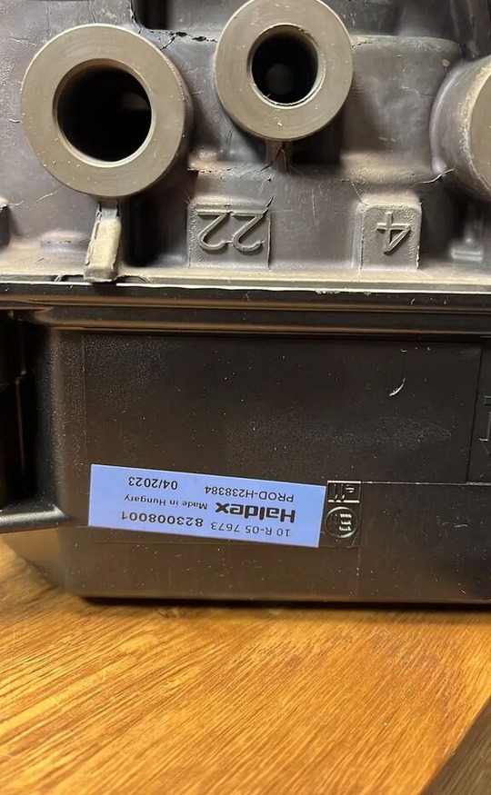 Nowy Zawór Haldex Modulator EBS EB+ GEN3 4S/2M 5AUX 823008001 St 823008001 - Stabdžių vožtuvas - Sunkvežimis: foto 2 Nowy Zawór Haldex Modulator EBS EB+ GEN3 4S/2M 5AUX 823008001 St 823008001 - Stabdžių vožtuvas - Sunkvežimis: foto 2